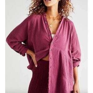 We The Free Summer Daydream Buttondown Size Small Maroon